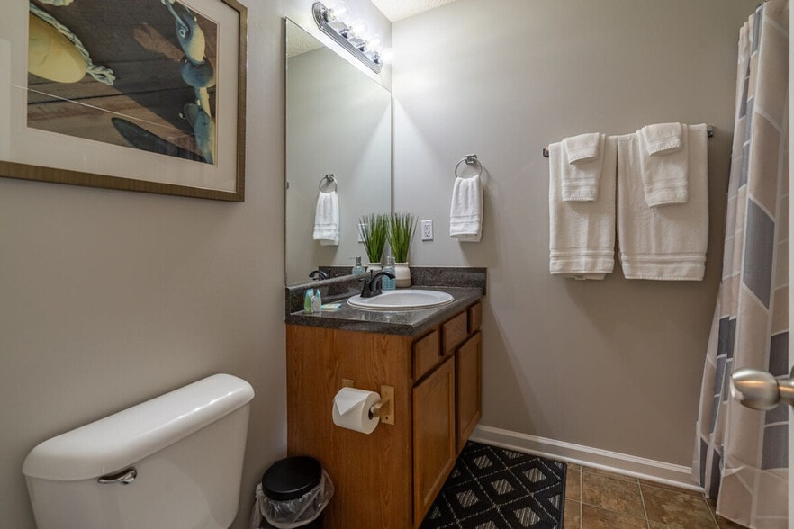 Building Photo - 106 Middlebrook Dr