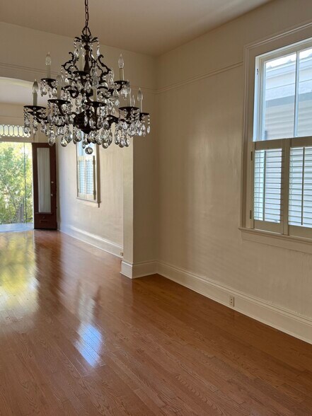 Building Photo - 115 Sherwood Forest Dr