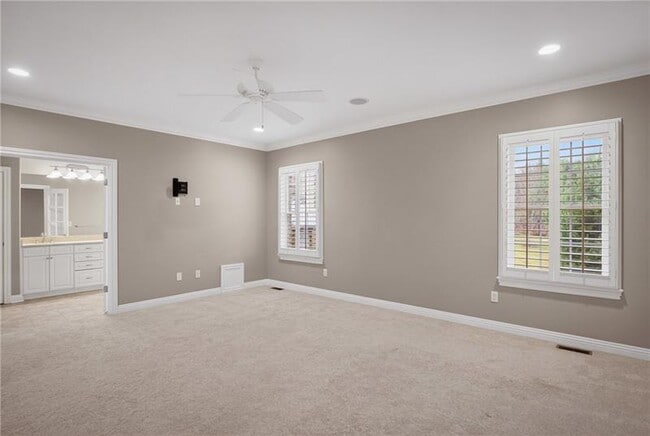 Building Photo - 402 Georgetowne Ct