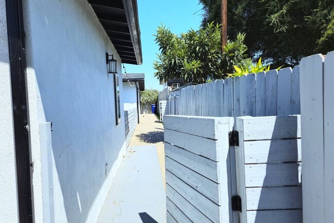 Building Photo - 8356 Adams St