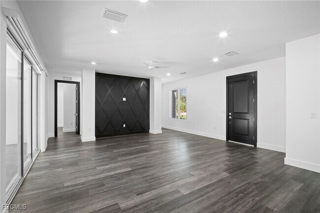 Building Photo - 4469 Enid Ln