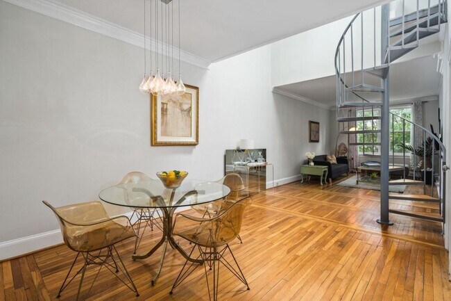 Building Photo - 2840 Peachtree Rd