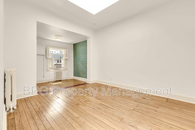 Building Photo - 1302 S Street NW