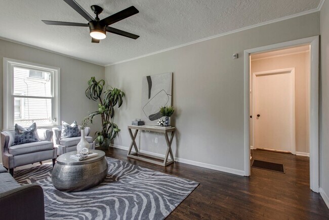 Building Photo - Cute and Cozy Home in Cleveland Park, Walk to Mas Tacos and The Pharmacy, Minutes to Five Points,...