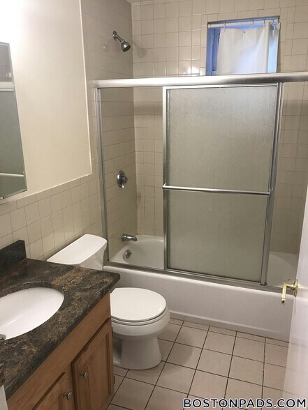 Building Photo - 90 Westland Ave