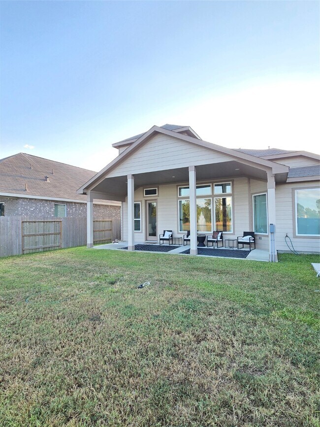 Building Photo - 15330 Silver Breeze Ln