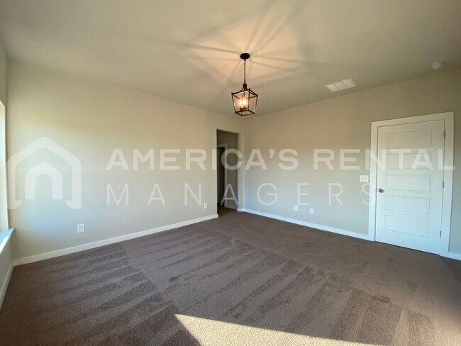 Building Photo - Home for Rent in Weaver AL... Coming Soon!