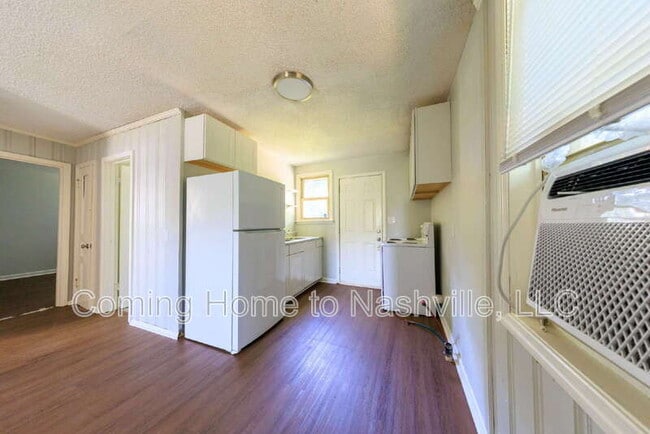 Building Photo - 410-B Ewing Drive