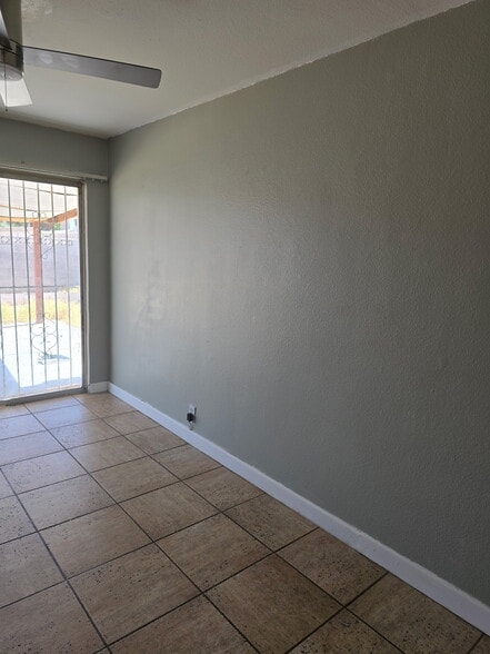 Building Photo - 4129 Karen Ave