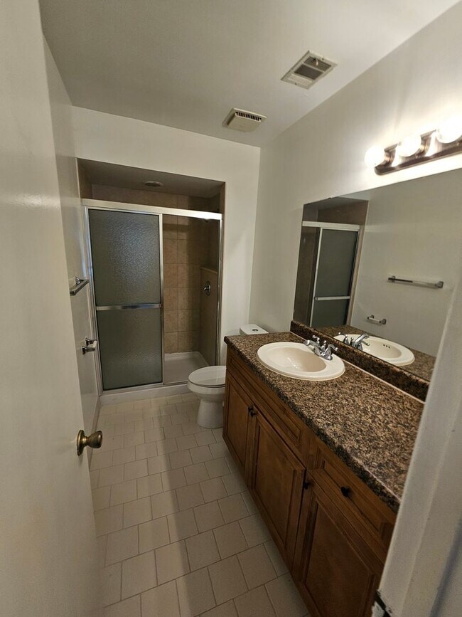 Building Photo - FABOULOUS 3 BEDROOM / 2.5 BATH / 2 CAR GARAGE HOME - WINTER SPRINGS (THE HIGHLANDS)