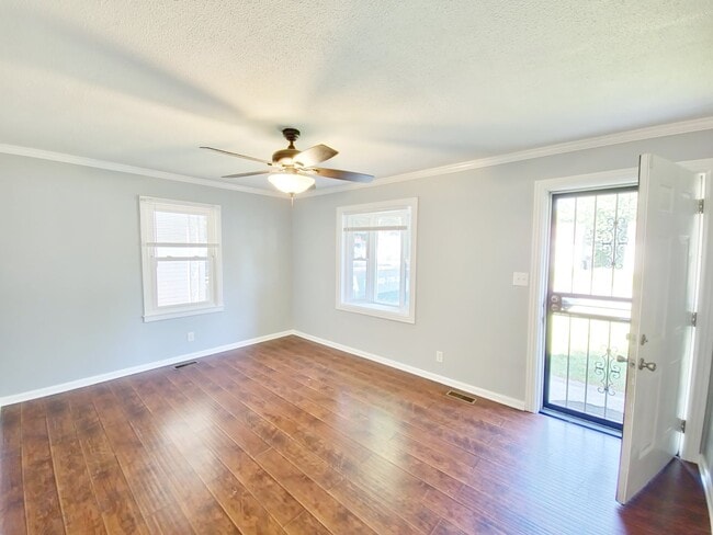 Building Photo - Renovated 4 bedroom Home now available!