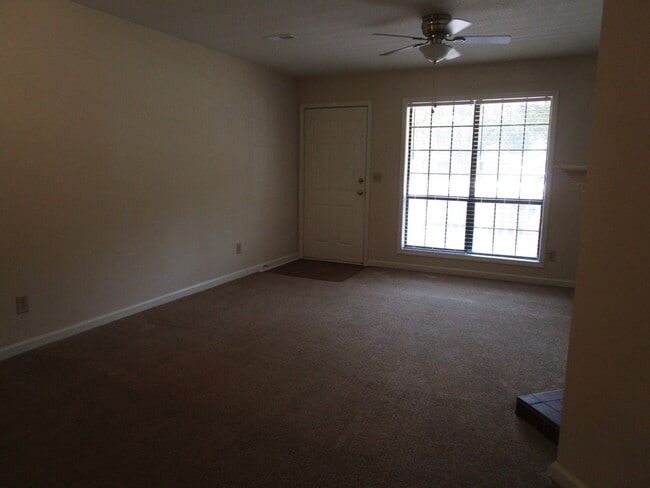 Building Photo - 605 Archdale Dr