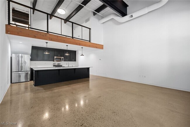 Building Photo - 2341 Scranton Rd