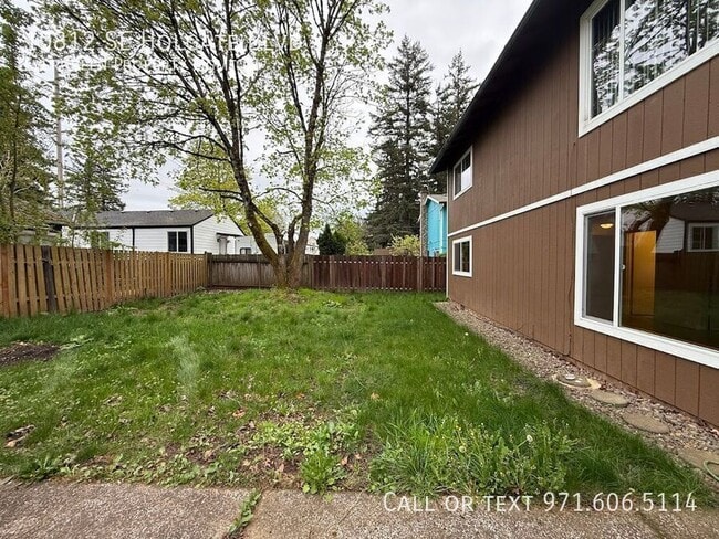 Building Photo - 10812 SE Holgate Blvd