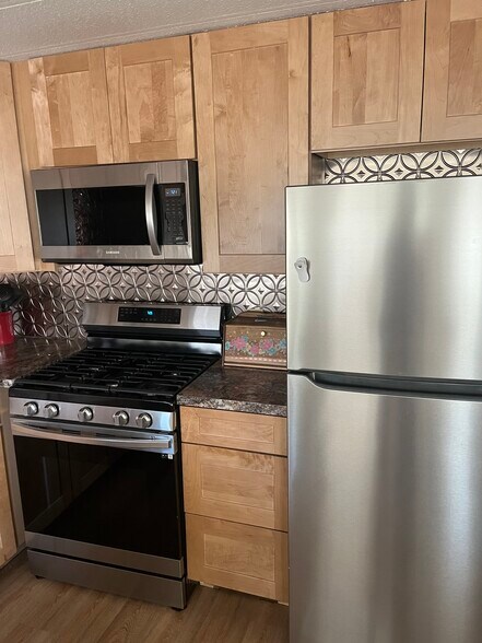 Building Photo - 4841 92nd St N