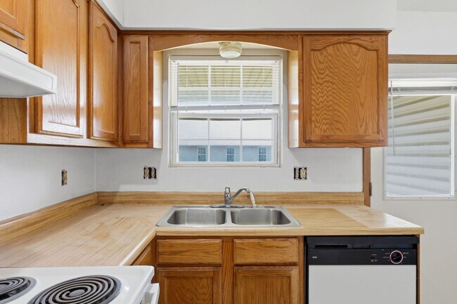 Building Photo - 126 W Terrace Ct