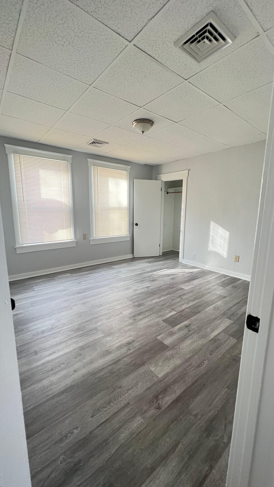 Building Photo - 11 Reeves St