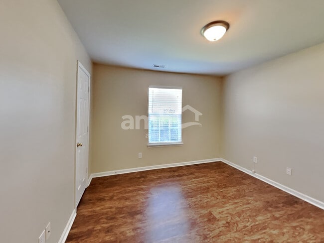 Building Photo - 6862 Babbling Brook Ln