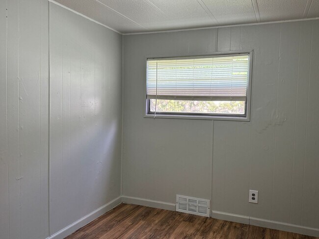 Building Photo - 8415 Braewick Dr