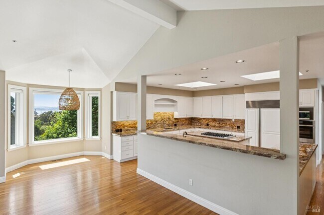 Building Photo - 32 Marin Bay Park Ct