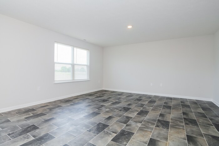 Building Photo - 902 3rd St