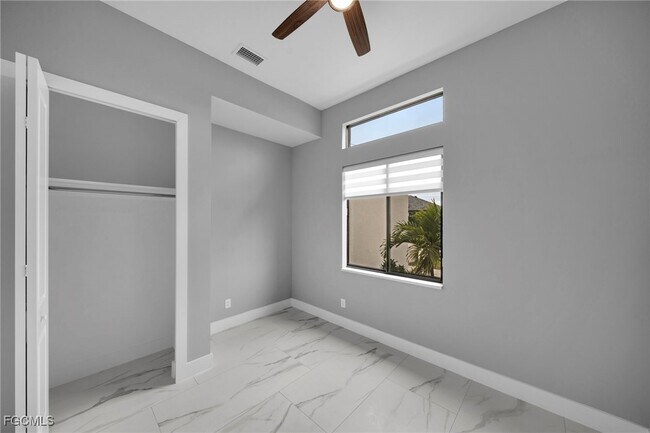 Building Photo - 1201 SW 8th Pl