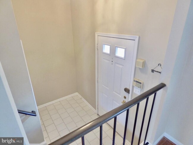 Building Photo - 10127 Ebenshire Ct