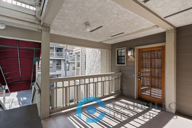 Building Photo - 3975 Hortensia St