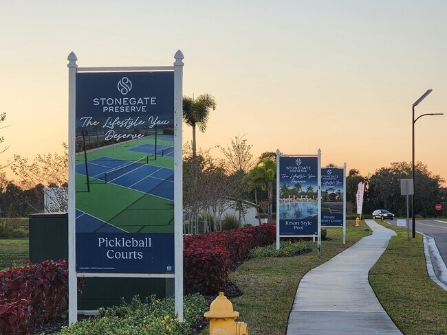 Building Photo - 11041 65th Ter E