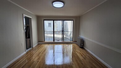 Building Photo - 330 Hudson St