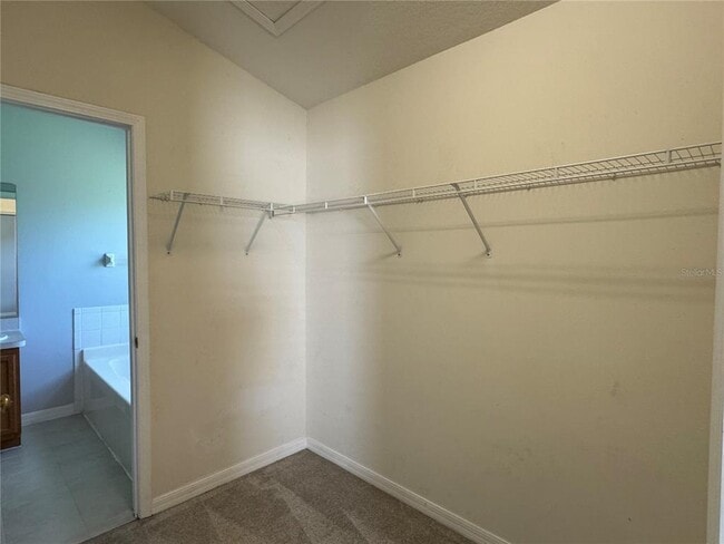 Building Photo - 2915 Amber Oak Dr