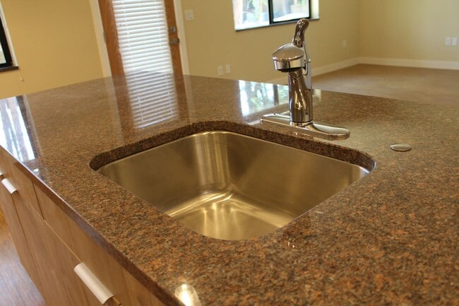 Building Photo - Bison Cove Unit A6