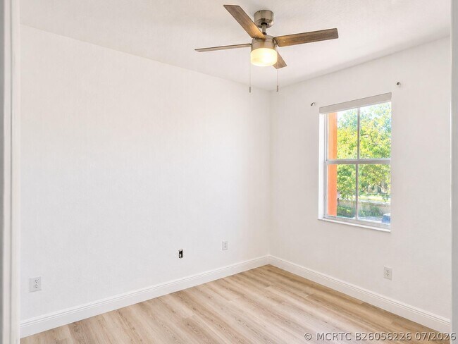 Building Photo - 12204 SW 25th Ct