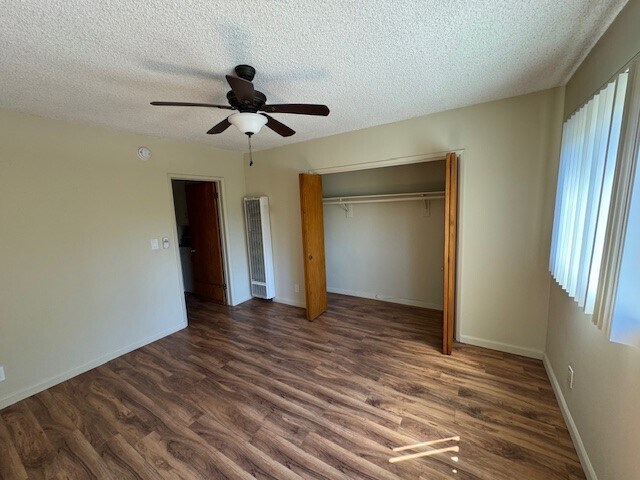 Bedroom and Closet - 1320 N Poinsettia Pl
