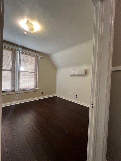 Bedroom - 4361 Raleigh St