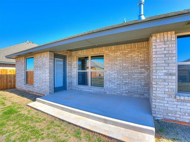 Building Photo - 513 Grand Sycamore Dr