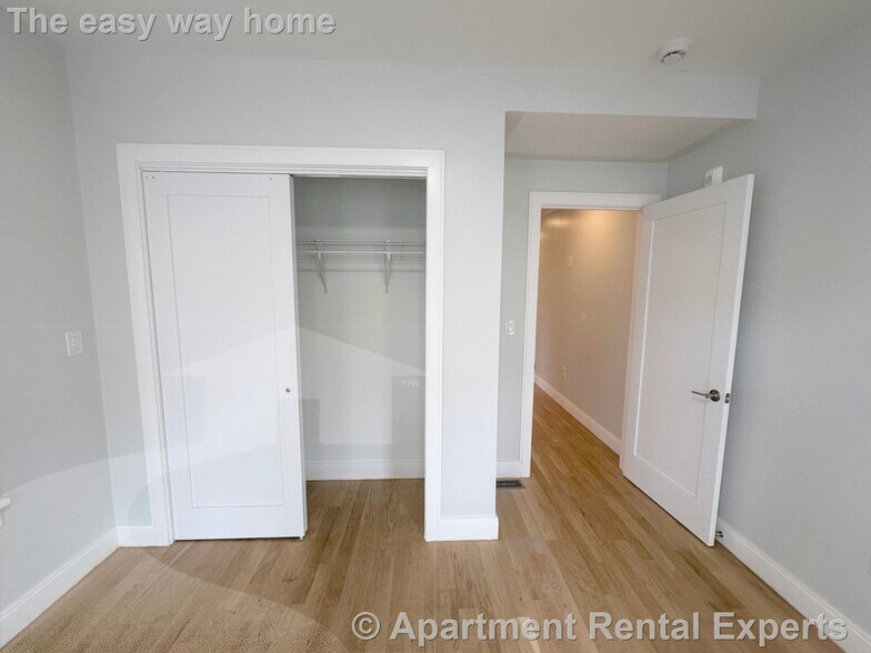 Building Photo - 37 Gore St