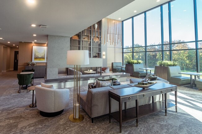 Building Photo - Residences at West Hills Country Club