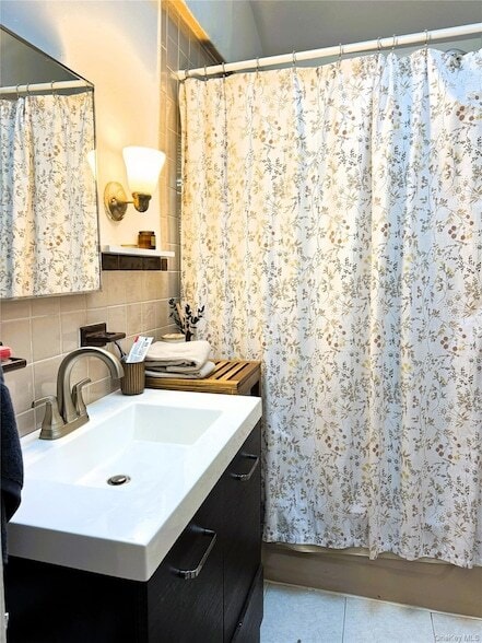 Building Photo - 42 Hamilton Rd