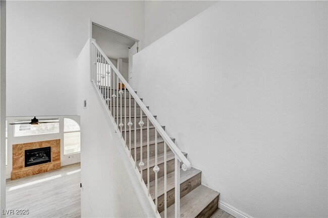 Building Photo - 8789 Villa Alex Ave