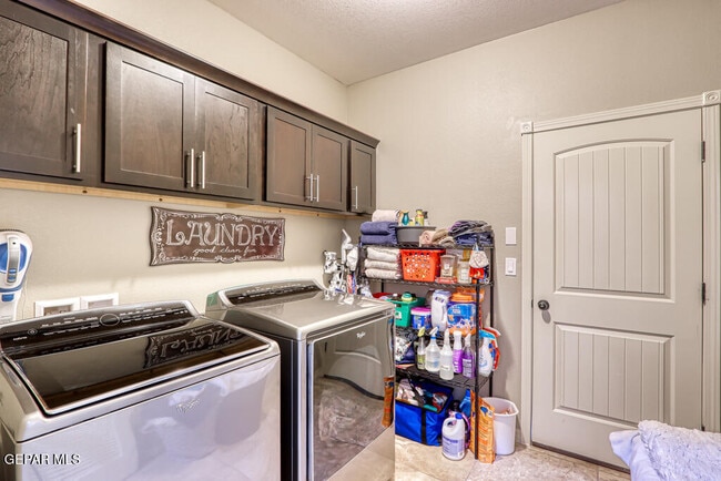 Building Photo - 13102 Cozy Cove Ave
