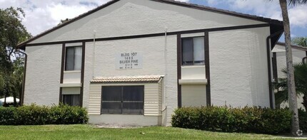 Building Photo - 1485 SW Silver Pine Way