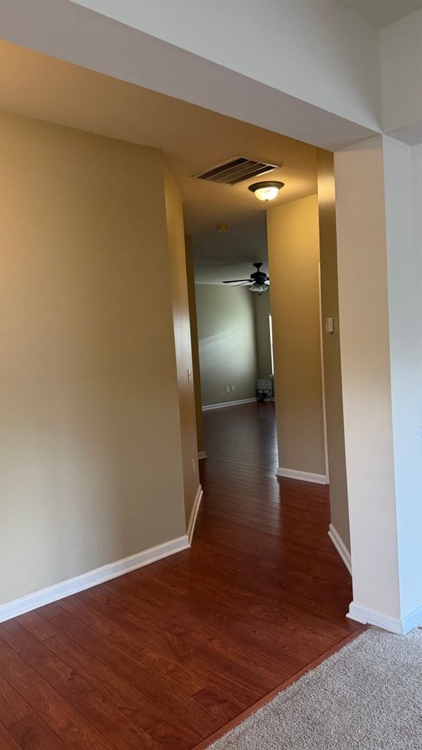 Building Photo - 505 Chartwell Dr