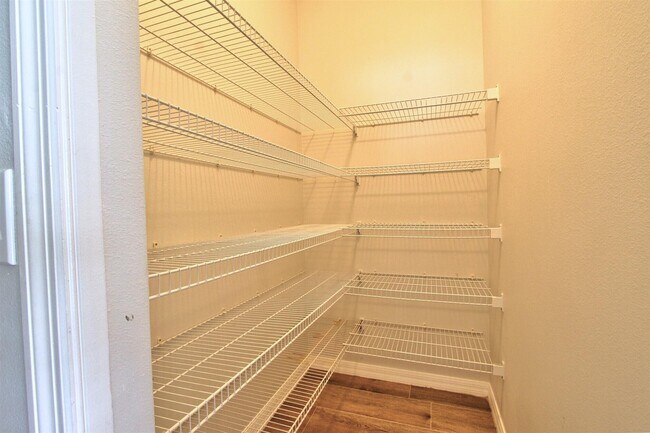 Building Photo - 5868 Duskywing Dr