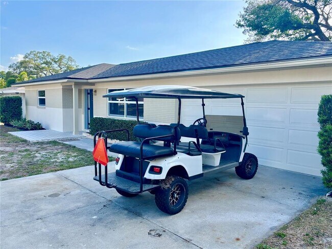 Building Photo - 644 Manor Dr W