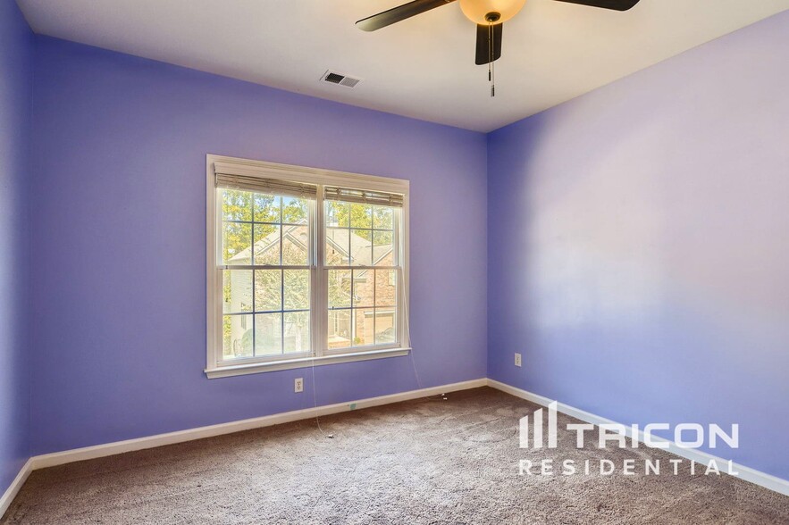 Building Photo - 529 Water Birch Way