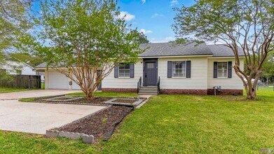 Building Photo - 7165 Government St