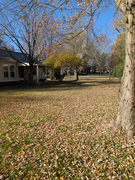 Building Photo - 5900 Deer Run Dr