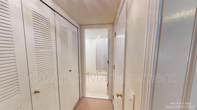 Building Photo - 3107 Promenade Cir