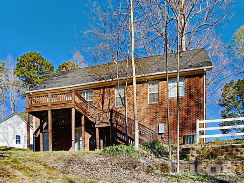 Building Photo - 7284 Green Meadow Ct